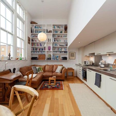 Charming 1 Bedroom Apartment In Old School House 런던 외부 사진