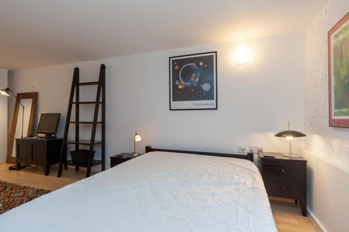 Charming 1 Bedroom Apartment In Old School House 런던 외부 사진