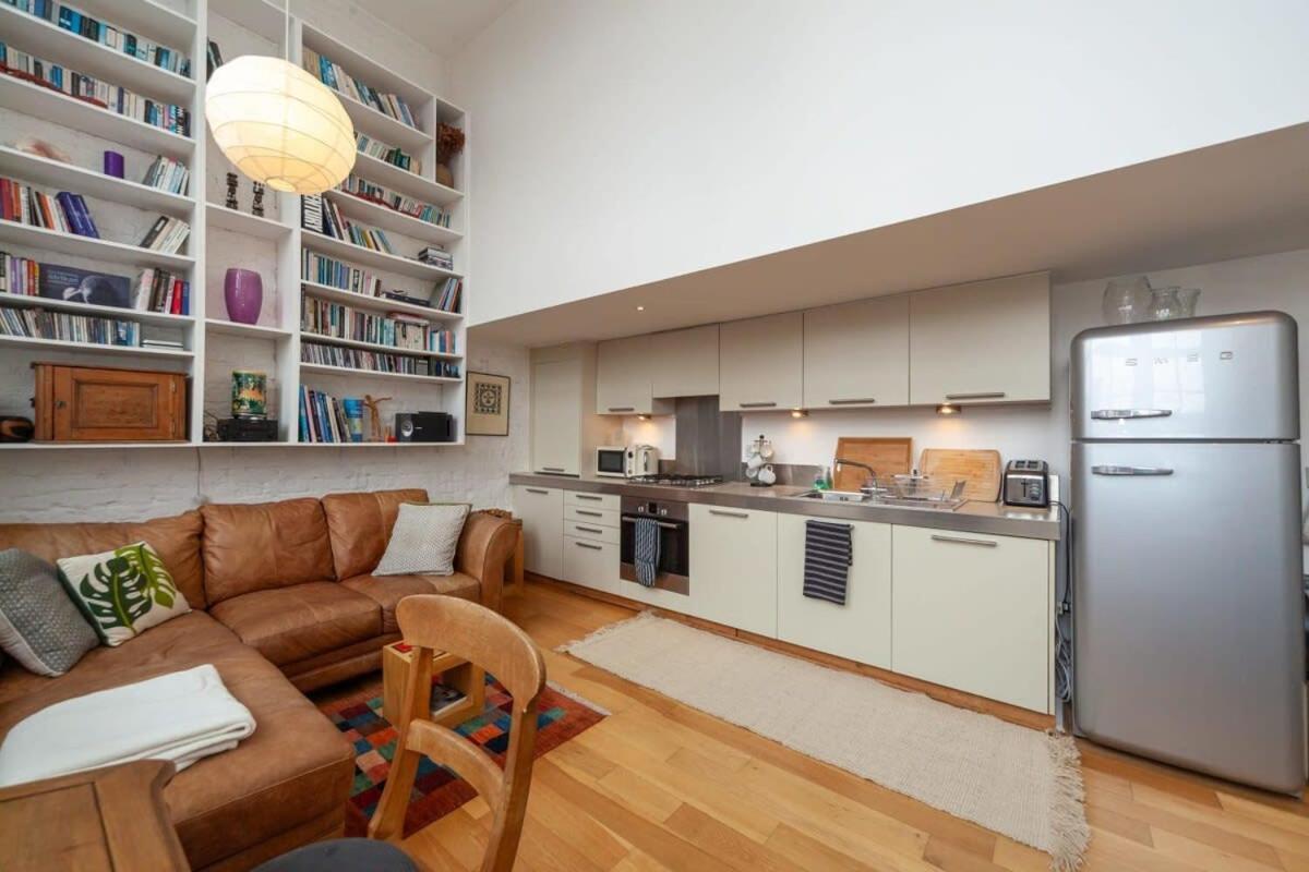 Charming 1 Bedroom Apartment In Old School House 런던 외부 사진