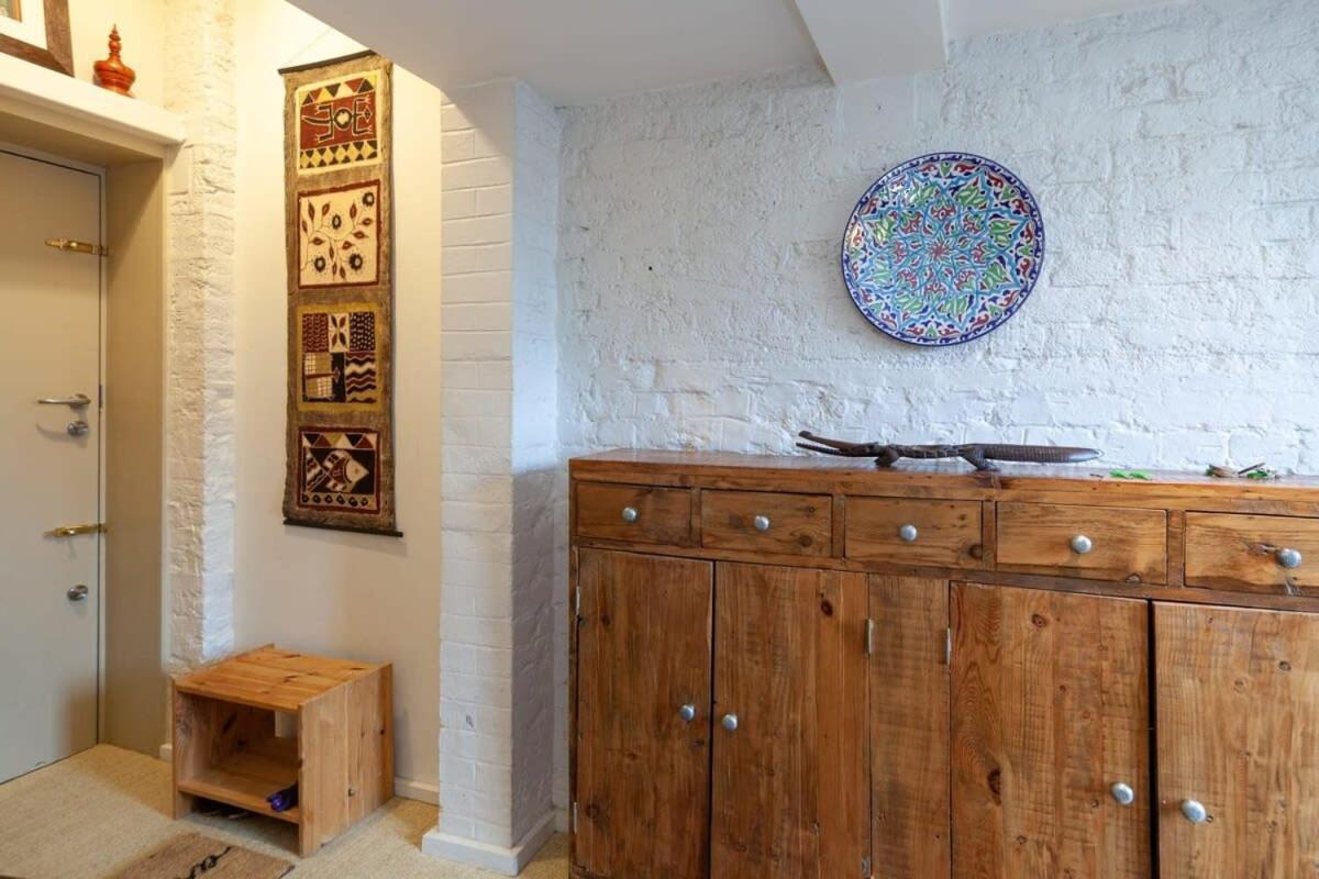 Charming 1 Bedroom Apartment In Old School House 런던 외부 사진