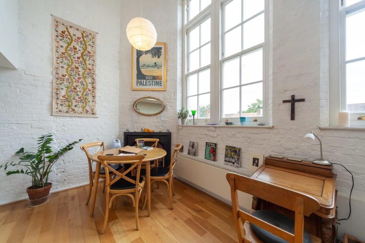Charming 1 Bedroom Apartment In Old School House 런던 외부 사진