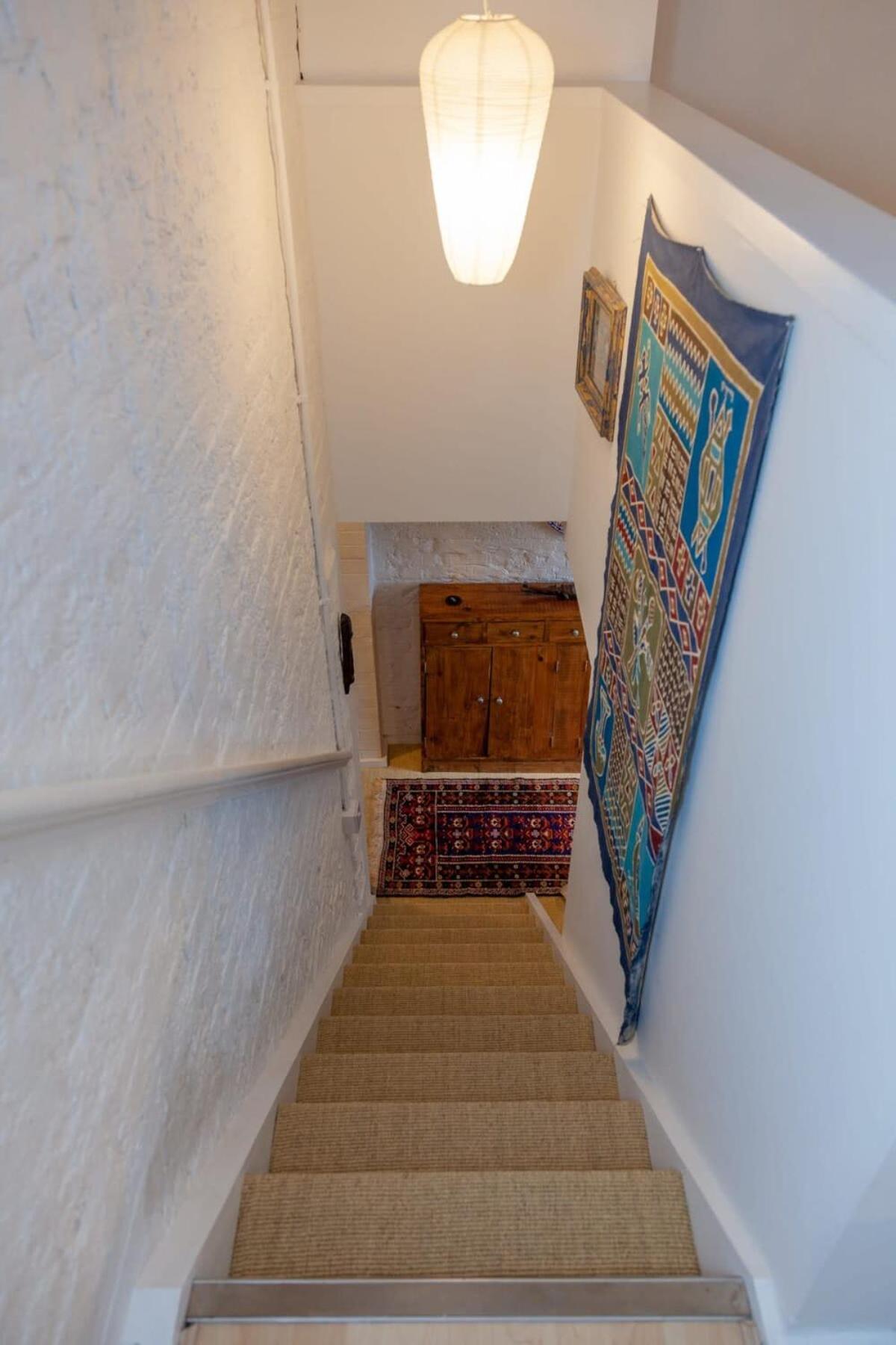 Charming 1 Bedroom Apartment In Old School House 런던 외부 사진